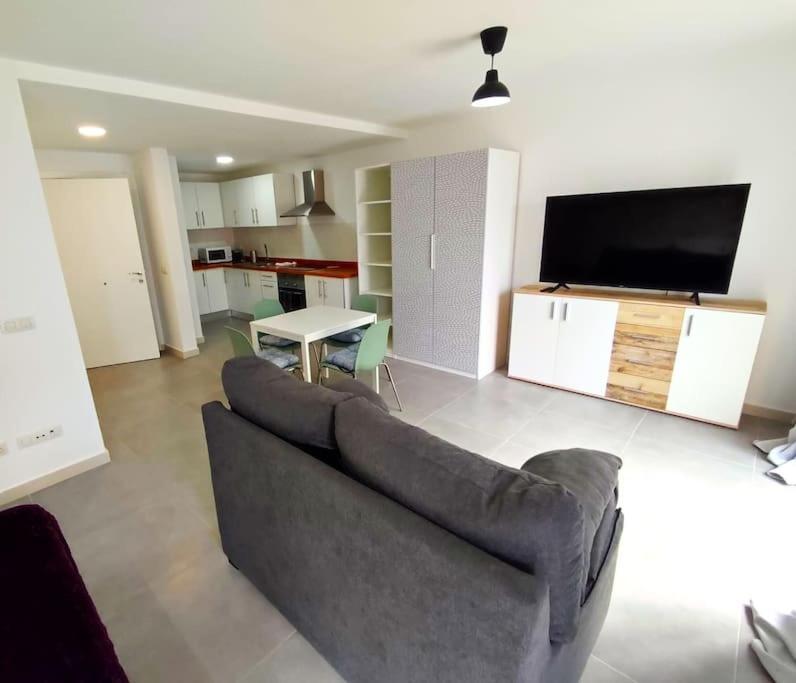 Apartament Near The Ocean In Playa San Juan Exteriör bild